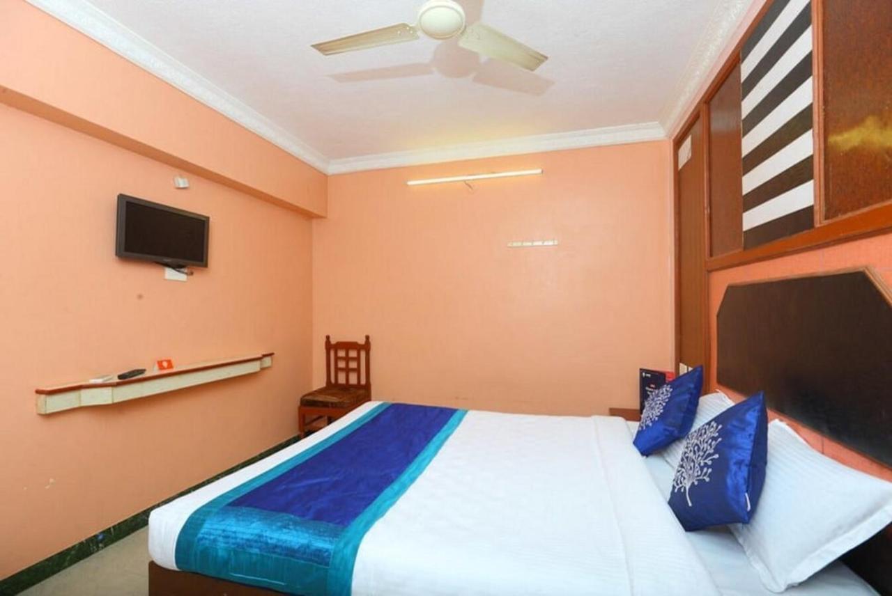 Gnana Srm Residecny Hotel Puducherry Eksteriør billede